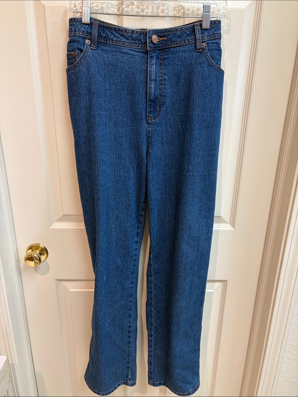 “Bill Blass” Stretch Denim Women’s Jeans in Medium Blue with Gold Stitching